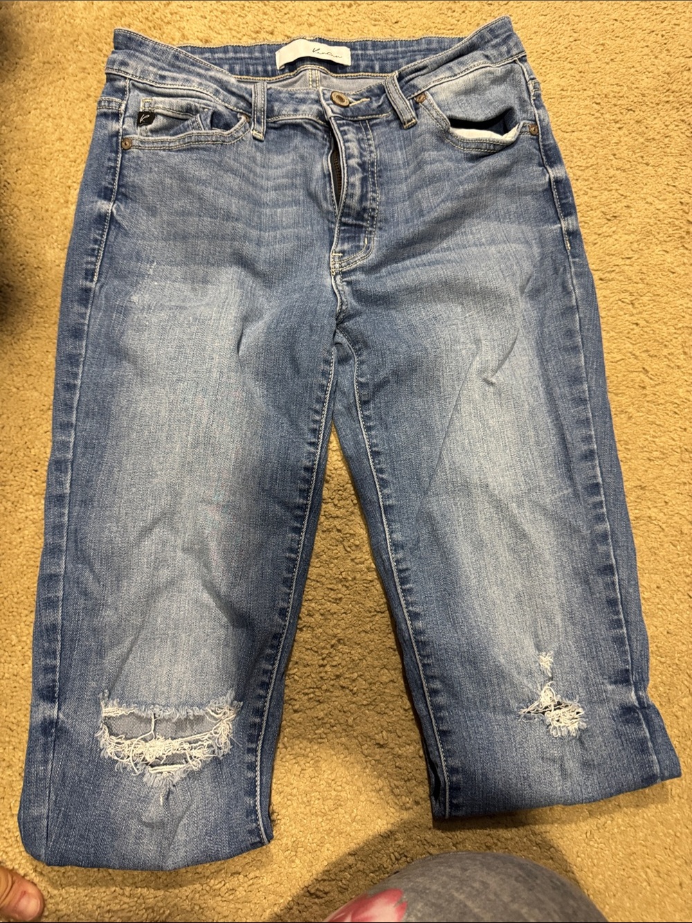 KanCan Light Blue Cropped Distressed Jeans